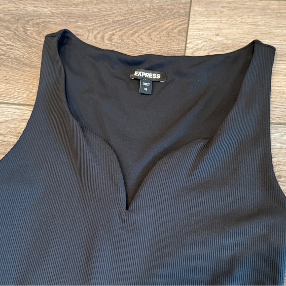 Express Body Contour Ribbed V-Wire Ruffle Mini Dress - Picture 9 of 11